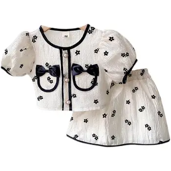 2023 Yeni Yaz Kız Moda Çiçek Seti Çocuklar Kore Rahat Parti Giyim Küçük Kız Toddler Kısa Kollu + Etek İki Parça Setleri