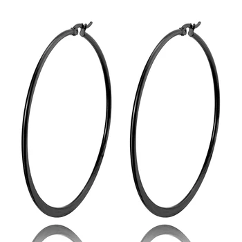 Sıcak trend Yuvarlak şekil Hoop küpe siyah moda paslanmaz çelik Küpe Kadınlar için uygun hediyeler Sıradışı küpe kulak takı